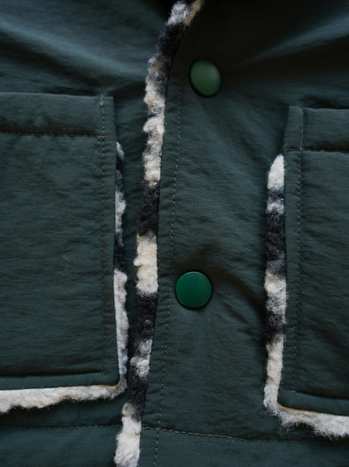 WANNA BE REVERSIBLE BOA JACKET