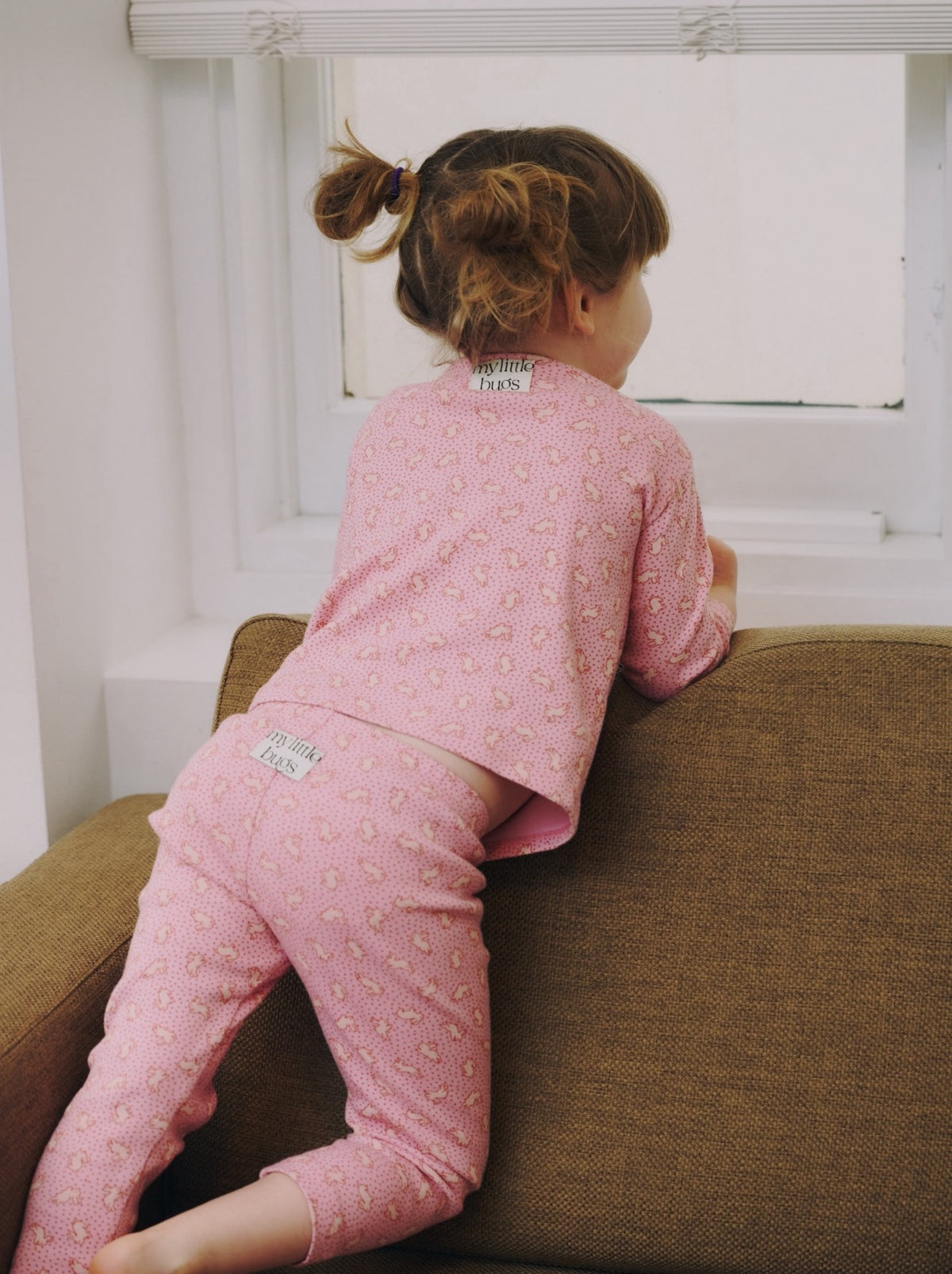 SLEEPY BUGS TOP