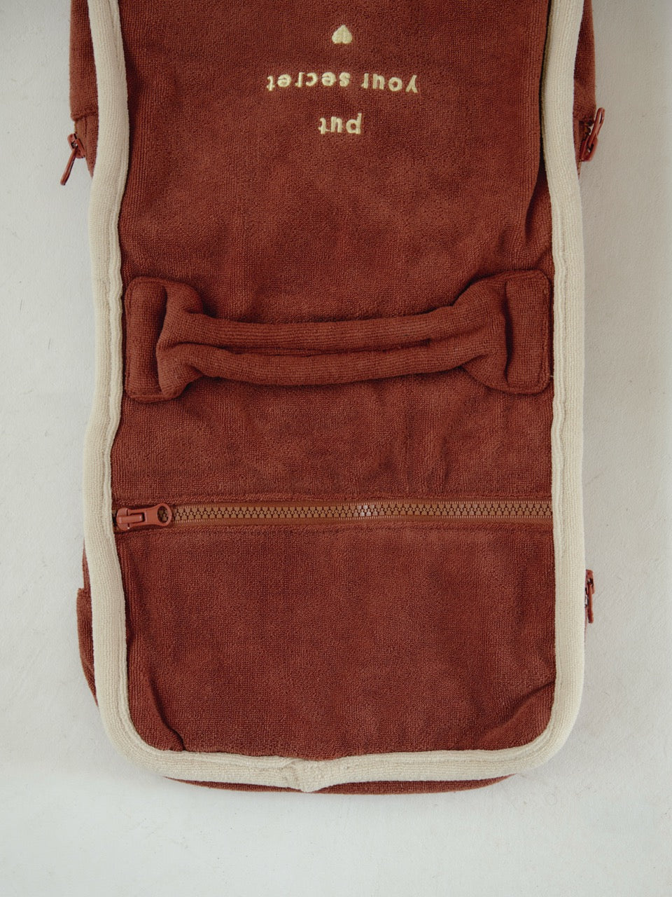 PILE SECRET POUCH