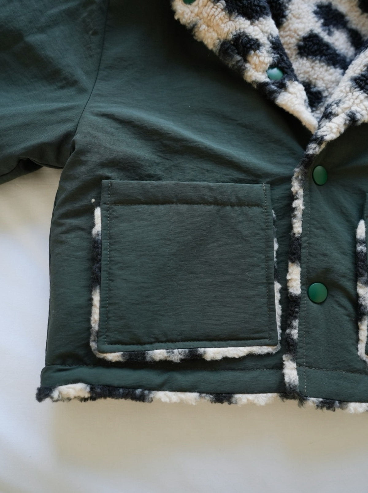 WANNA BE REVERSIBLE BOA JACKET
