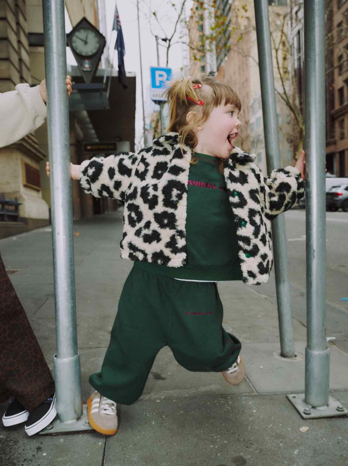 WANNA BE REVERSIBLE BOA JACKET