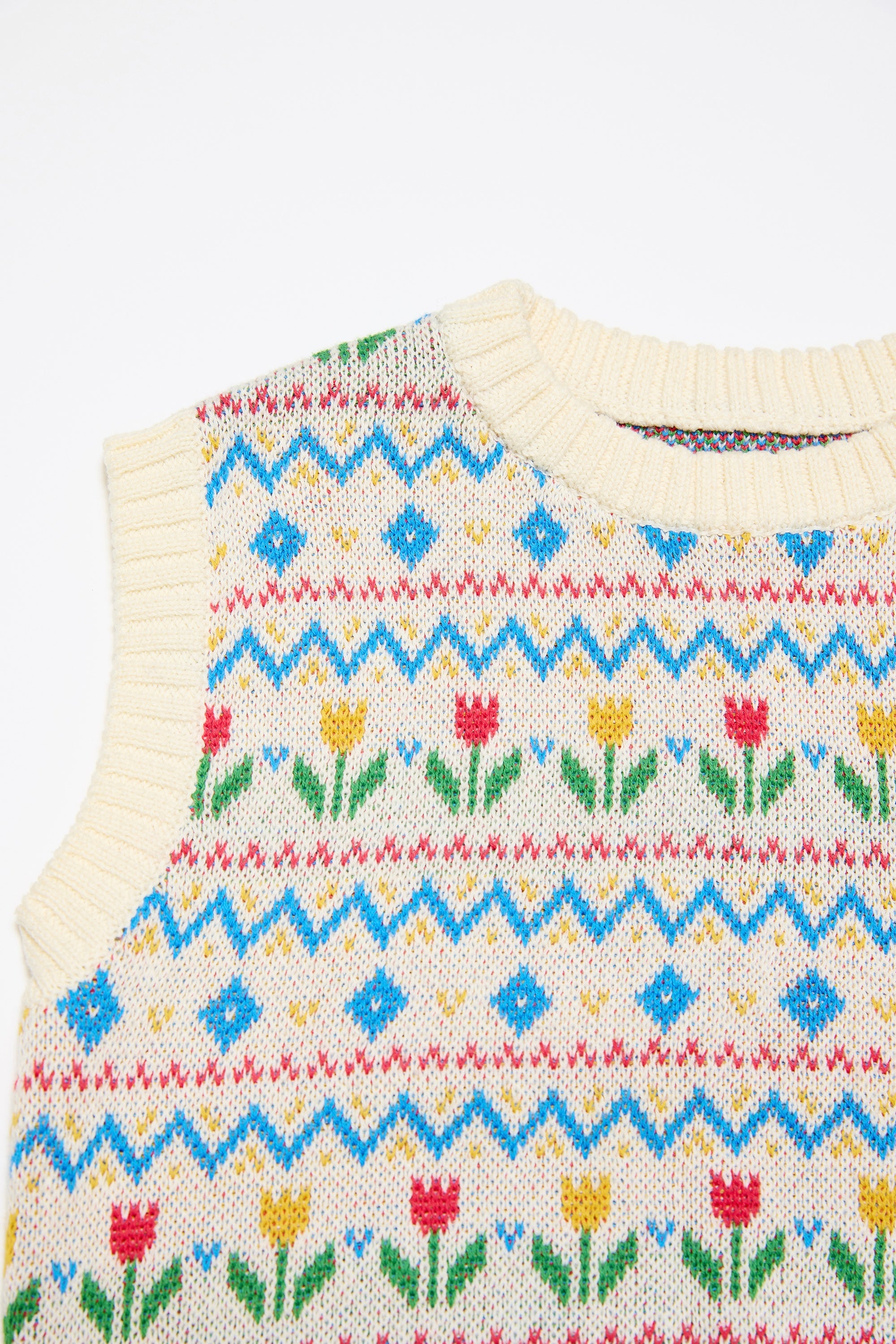 TULIP KNIT VEST
