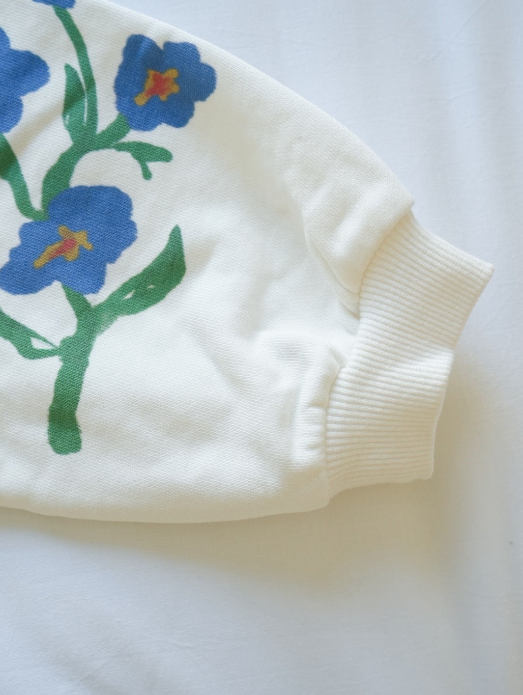 IMAGINARY FLOWERS SWEAT TOP