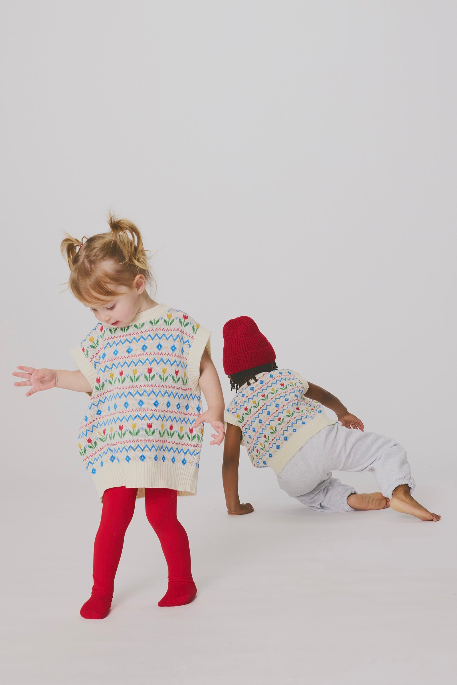 TULIP KNIT VEST