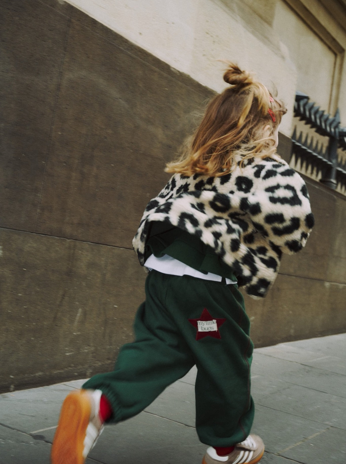 WANNA BE REVERSIBLE BOA JACKET