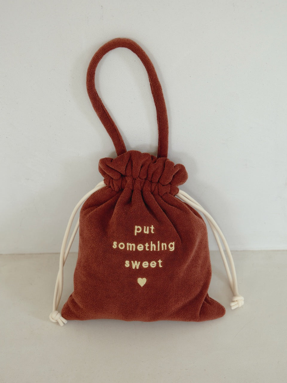 PILE SWEET POUCH